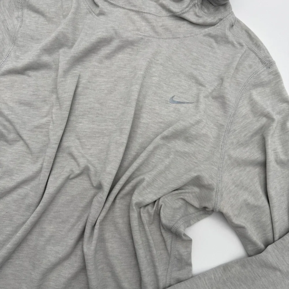 Nike Running Dri-FIT Lightweight Hoodie Gray Long Sleeve‎ Pullover Womens Large